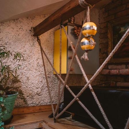 The House A La Cluj Villa Exterior photo